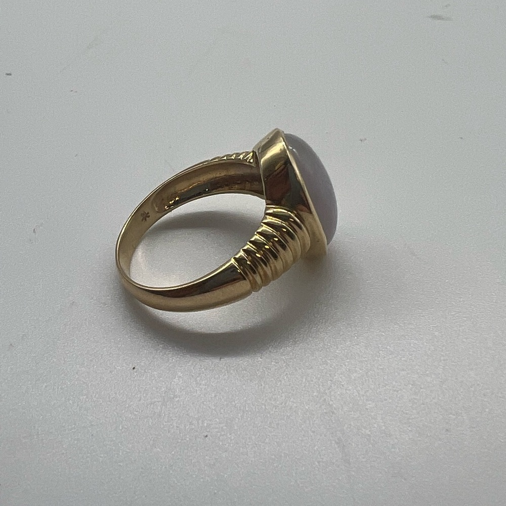 14 karat lavender Jade ring - Picture 3 of 9